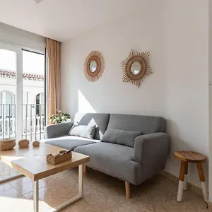 https://calmahouse-adults-only-nice-flat-near-the-beach-with-free-wifi.es-andalucia.com